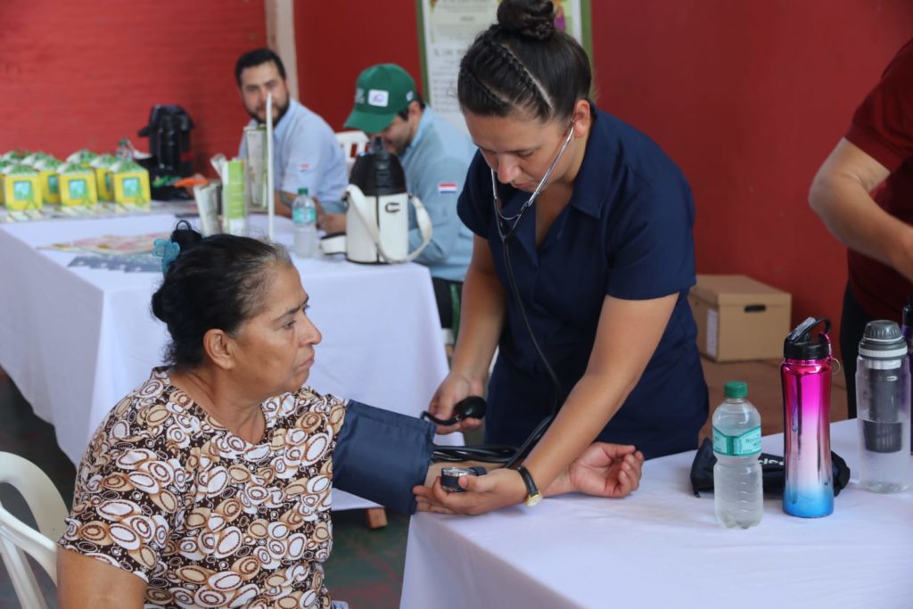 ​Ciudad Mujer Móvil brindó servicios en el Departamento de Guairá