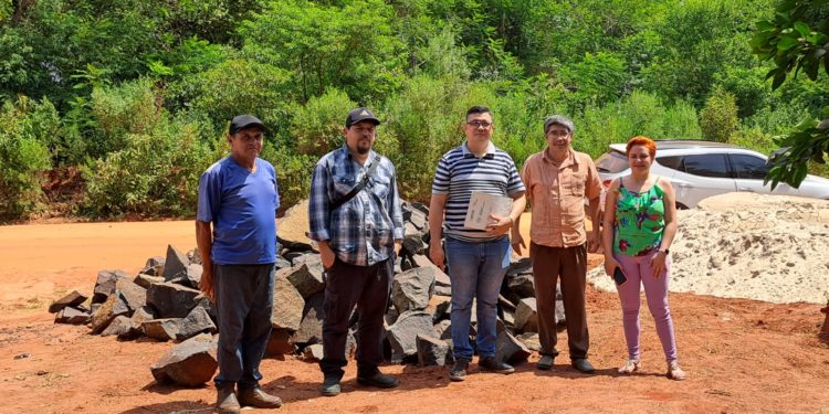 Familias de Santa Rosa del Aguaray contarán próximamente con nuevas viviendas