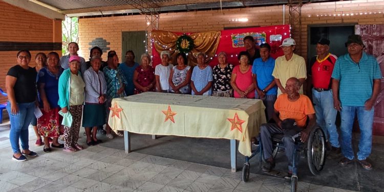 Proyectan beneficiar con pensiones a los adultos mayores de la comunidad guaraní Yvopey Renda