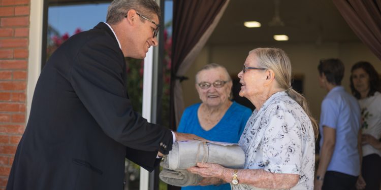Cooperativa Chortitzer agasajó a adultos mayores en alusión a las fechas festivas Cooperativa Chortitzer agasajó a adultos mayores en alusión a las fechas festivas