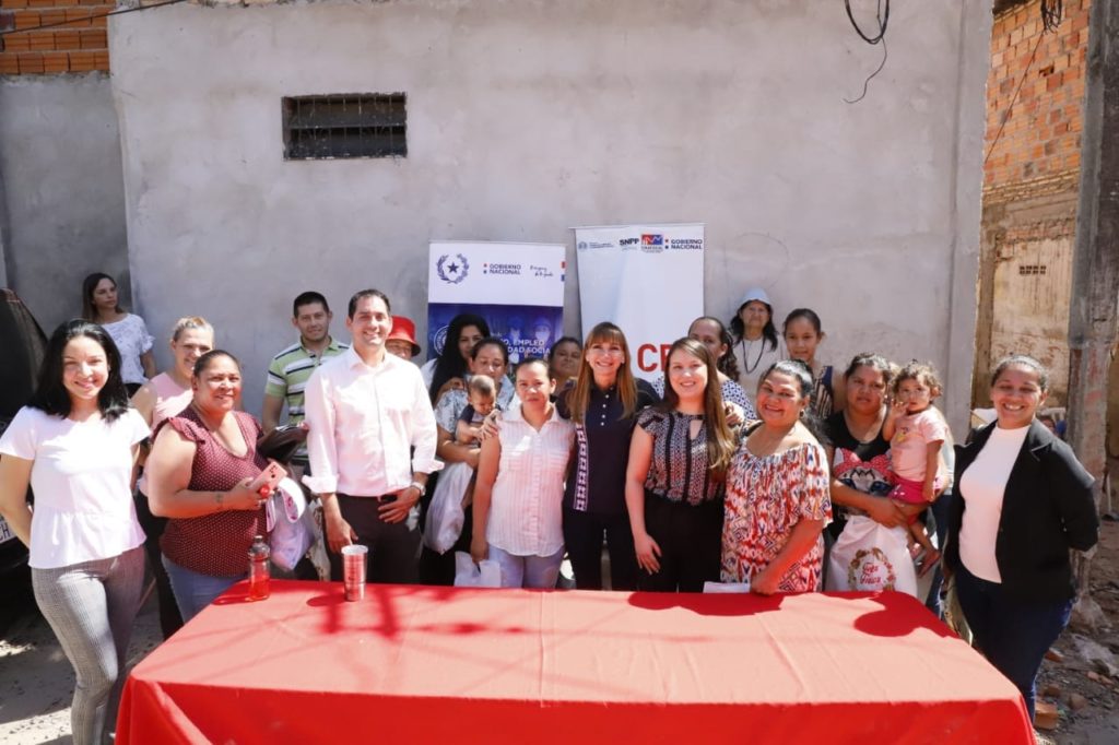 Kits de gastronomía para emprendimiento fueron entregados a pobladores de la Chacarita Kits de gastronomía para emprendimiento fueron entregados a pobladores de la Chacarita