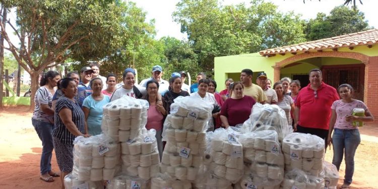 ITAIPÚ permite que artesanos carapegueños puedan incrementar ventas en esta época festiva