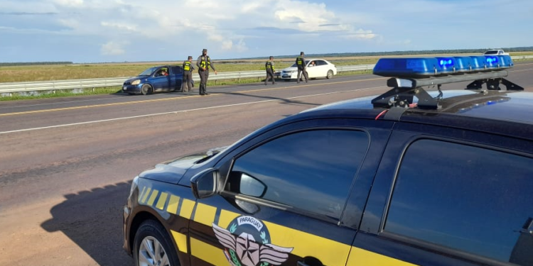 Policía Caminera insta conducir con cuidado durante las fechas festivas. Policía Caminera insta conducir con cuidado durante las fechas festivas.
