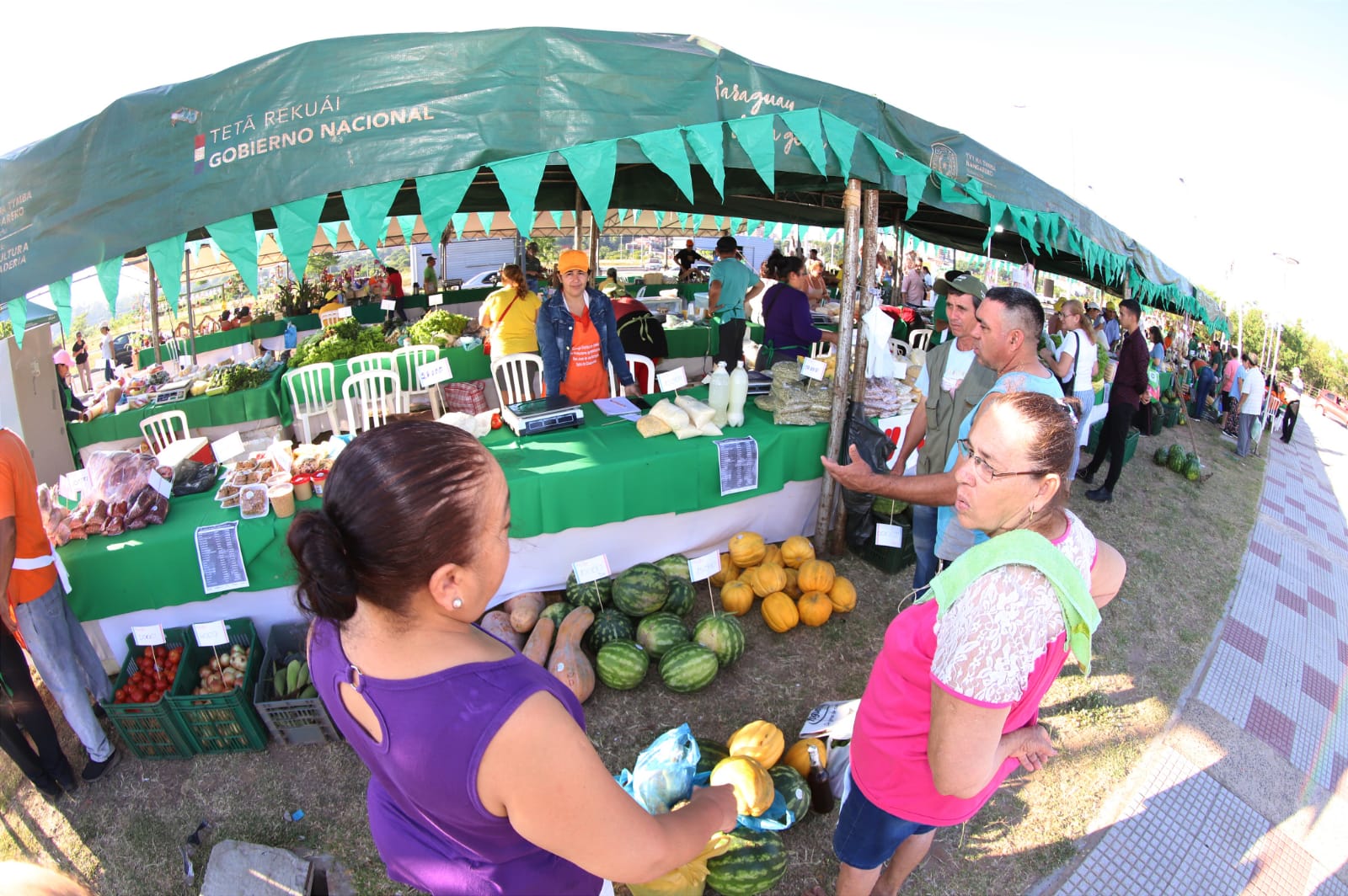 Feria de la Agricultura Familiar se presenta este martes en la Costanera de Asunción
