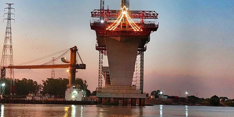 Puente Héroes del Chaco se pone a tono para las fiestas de fin de año