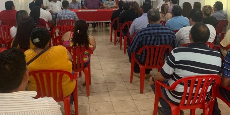 Secretaria Nacional de la Juventud habilitó laboratorio informático en distritos de Alto Paraguay Secretaria Nacional de la Juventud habilitó laboratorio informático en distritos de Alto Paraguay