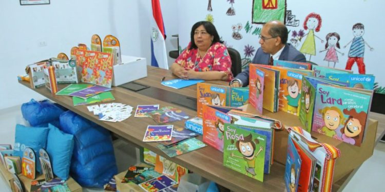 Ministerio de la Niñez recibe insumos educativos para sus Ludotecas Kunu’u