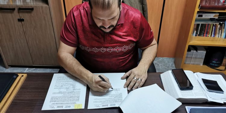 En el marco de los 10 años del proyecto Libre Tras las Rejas, el Ministerio de Justicia y FundaJoven renuevan convenio de cooperación interinstitucional En el marco de los 10 años del proyecto Libre Tras las Rejas, el Ministerio de Justicia y FundaJoven renuevan convenio de cooperación interinstitucional