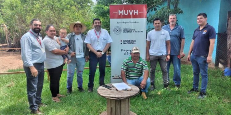 Inician construcción de viviendas en varios departamentos del país