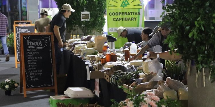 En Paseo La Galería se desarrolló la 4° edición de la Feria “De Mi Chacra a tu Casa” En Paseo La Galería se desarrolló la 4° edición de la Feria “De Mi Chacra a tu Casa”