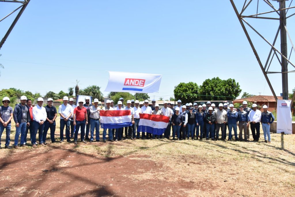 Concluyó el montaje de la primera terna de la Línea de 500 kV