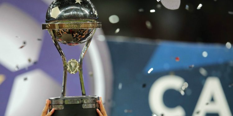 Cuatro paraguayos pendientes del sorteo de la Sudamericana Cuatro paraguayos pendientes del sorteo de la Sudamericana