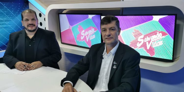 Entrevista al presidente de la Cooperativa Chortitzer, el Econ. Ronald Reimer sobre el avance del Chaco y las problemáticas sociales del país