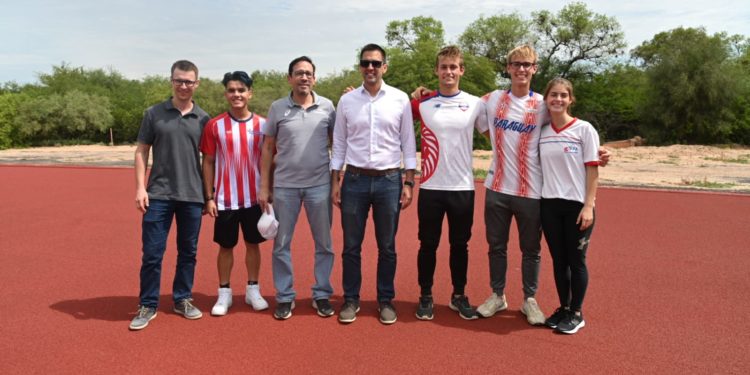 Atletas destacan importancia de apuesta al deporte en el Chaco Atletas destacan importancia de apuesta al deporte en el Chaco