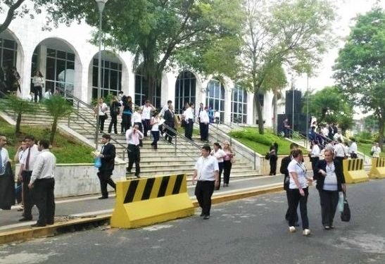 Declararon asueto a partir de este mediodía para funcionarios públicos, atendiendo las celebraciones de Navidad