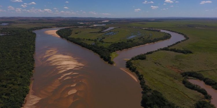 Ante situación crítica del río Tebicuarymí suspenden extracciones de agua