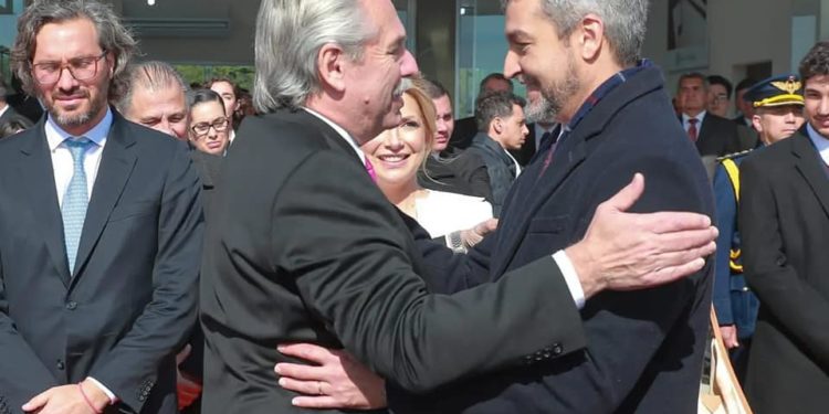 Presidentes de Paraguay y Argentina anuncian construcción de puente entre Pilar y Puerto Cano