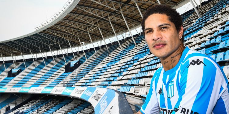 El peruano Paolo Guerrero se convirtió en nuevo jugador de Racing El peruano Paolo Guerrero se convirtió en nuevo jugador de Racing