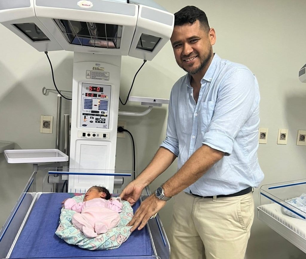 Recién nacida robada del Hospital San Pablo ya se encuentra en brazos de sus padres