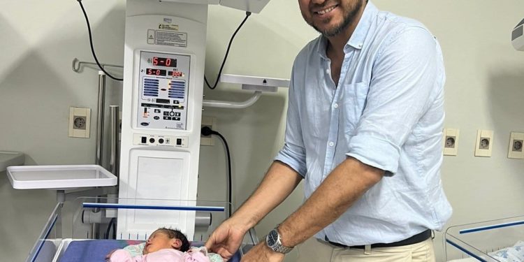 Recién nacida robada del Hospital San Pablo ya se encuentra en brazos de sus padres