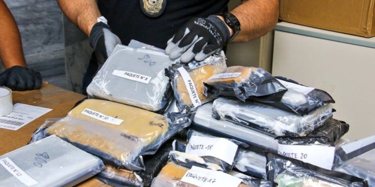 Hachís procesado en laboratorios norteamericanos con alto nivel de THC, enviados por encomiendas.