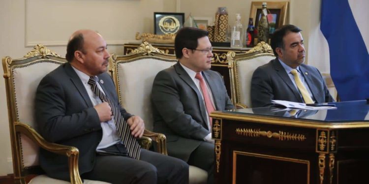 Desde el Ministerio de Hacienda consideran que no hay argumentos para subir el precio de los combustibles