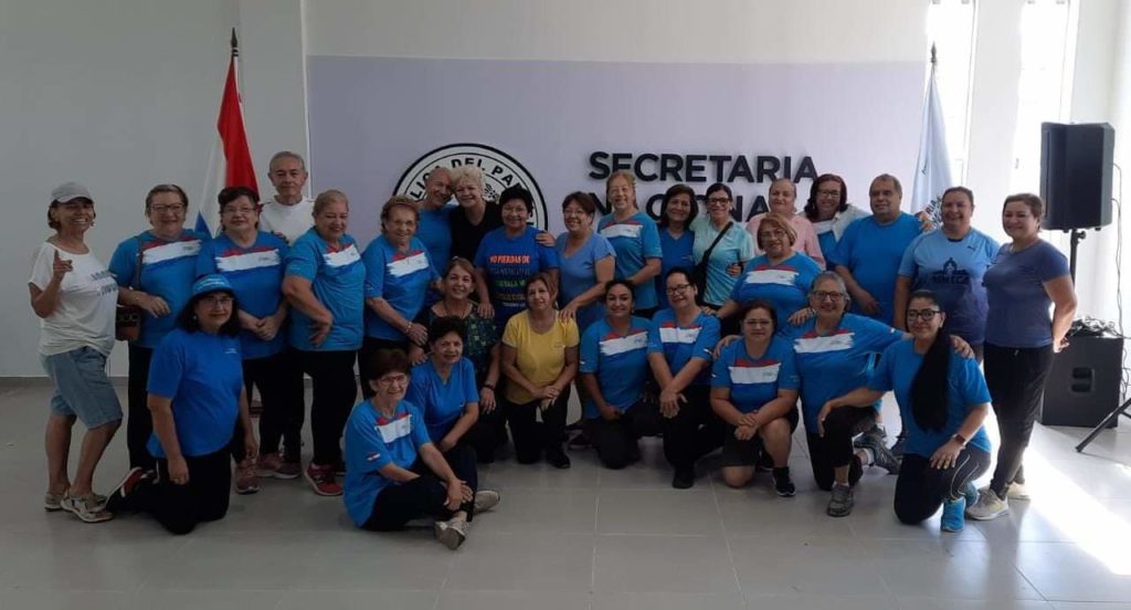 Adultos mayores forman parte de las Vacaciones Deportivas del SND