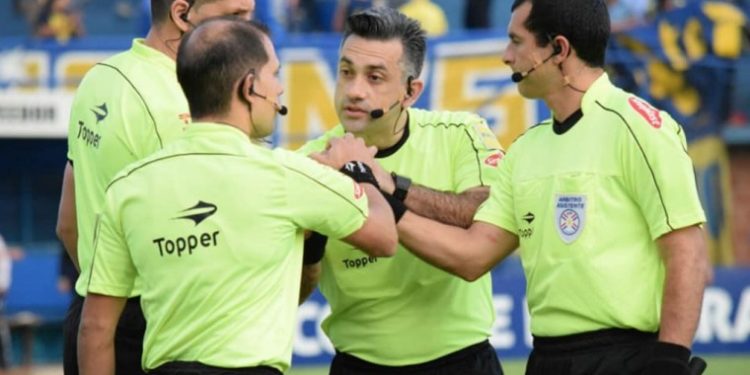 Carlos Paul Benítez tendrá a su cargo la definición de la Supercopa Paraguay Carlos Paul Benítez tendrá a su cargo la definición de la Supercopa Paraguay