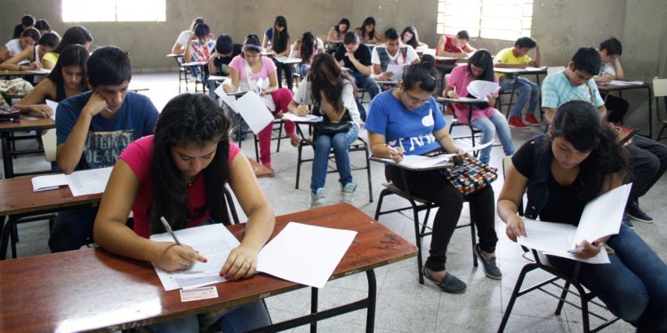 Municipalidad de Tte. Irala Fernández lanza convocatoria para becas 2023