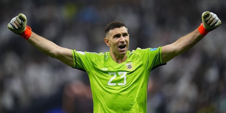 El Dibu Martinez se quedó con el premio The Best como mejor arquero del mundo El Dibu Martinez se quedó con el premio The Best como mejor arquero del mundo