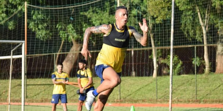 Trinidense tendrá la baja de Lucas Barrios para el duelo ante Olimpia