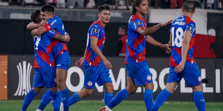 El Ciclón se impuso en Chile y tiene la clasificación a la vista El Ciclón se impuso en Chile y tiene la clasificación a la vista