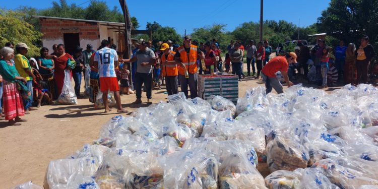 Continúa la distribución de kits alimenticios en el Chaco