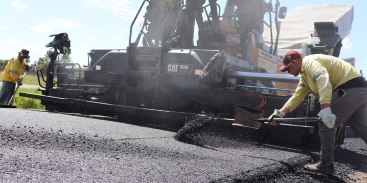 CAF inicia misión para verificar el avance de las obras de la Transchaco