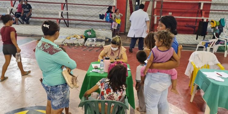 Ministerio de Salud asiste a damnificados por inundaciones en Vallemí Ministerio de Salud asiste a damnificados por inundaciones en Vallemí