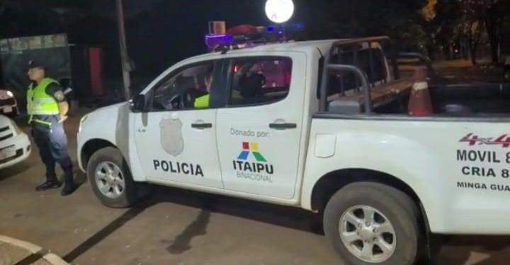 Policías realizan campañas de concientización sobre Chikungunya en las calles con altavoces