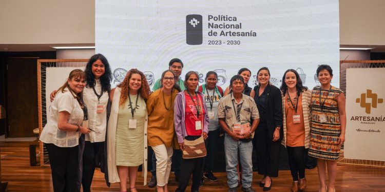 Política Nacional busca promover la artesanía como un motor de desarrollo