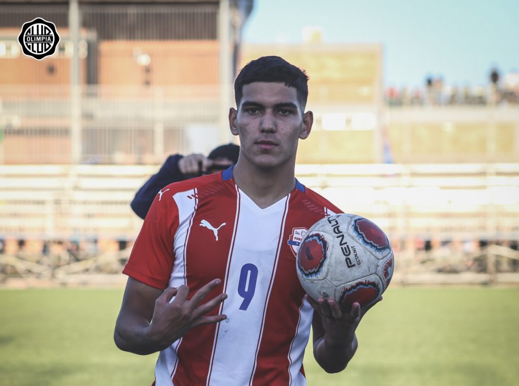 La figura de la Albirroja Sub 20 que podría debutar con Olimpia