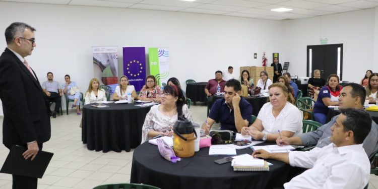 Autoridades educativas departamentales articulan acciones para el inicio de clases 2023