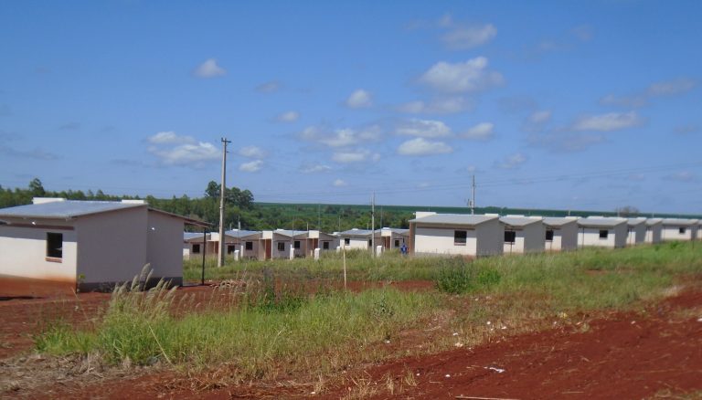 Casi 90 familias de Canindeyú recibirán viviendas dignas del MUVH