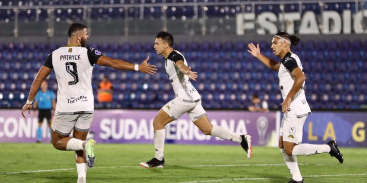 En tanda de penales, Tacuary se metió a la fase de grupos de la Sudamericana En tanda de penales, Tacuary se metió a la fase de grupos de la Sudamericana