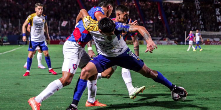 ¡Partidazo! El Ciclón y Luque igualaron a tres en La Nueva Olla ¡Partidazo! El Ciclón y Luque igualaron a tres en La Nueva Olla