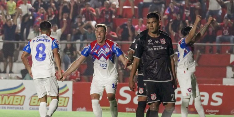 A lo Ciclón: Con remontada Cerro Porteño ganó en Juan León Mallorquín A lo Ciclón: Con remontada Cerro Porteño ganó en Juan León Mallorquín