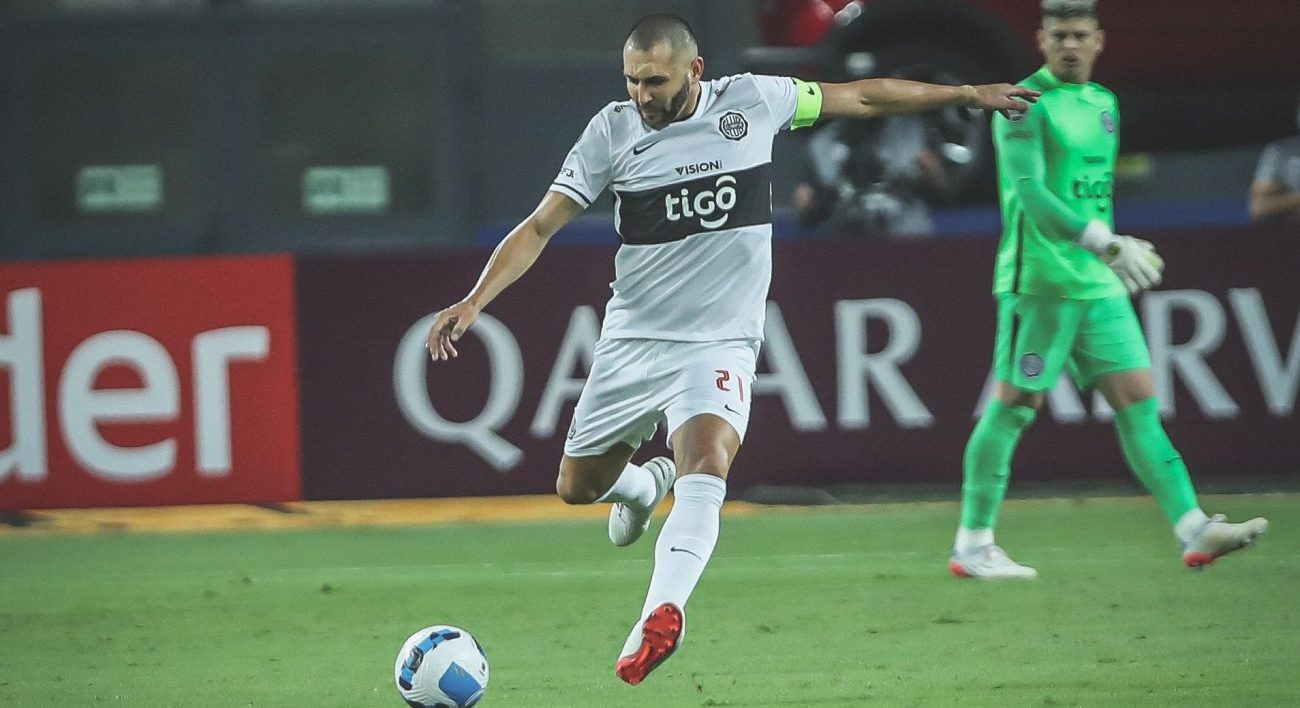 La sorpresa del superclásico podría ser la presencia de Antolín Alcaraz