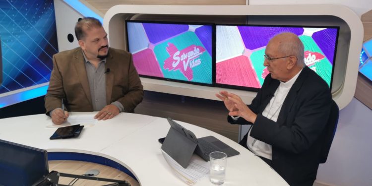 Monseñor Emérito Edmundo Valenzuela: “Los padres son como profetas de la vida, levantando la voz a favor de los valores y la vida humana” Monseñor Emérito Edmundo Valenzuela: “Los padres son como profetas de la vida, levantando la voz a favor de los valores y la vida humana”