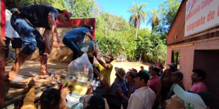 Organización campesina de Misiones recibieron víveres