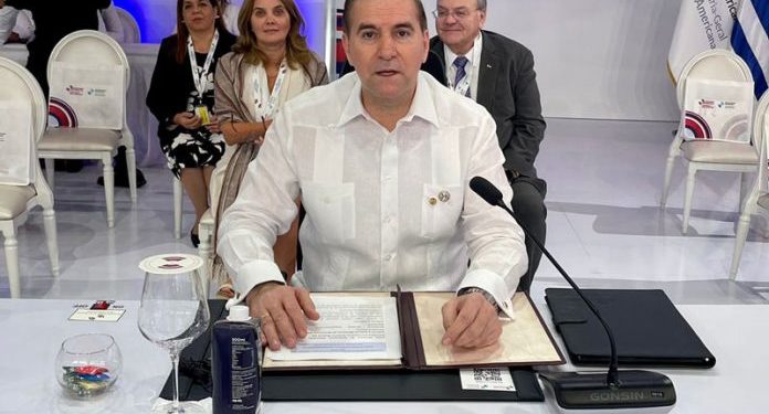 Paraguay sostiene replantear criterios de apoyo a países de renta media durante Cumbre Iberoamericana