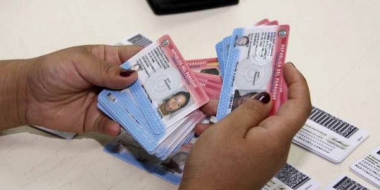 Cédulas de identidad con Chip desde este año Cédulas de identidad con Chip desde este año