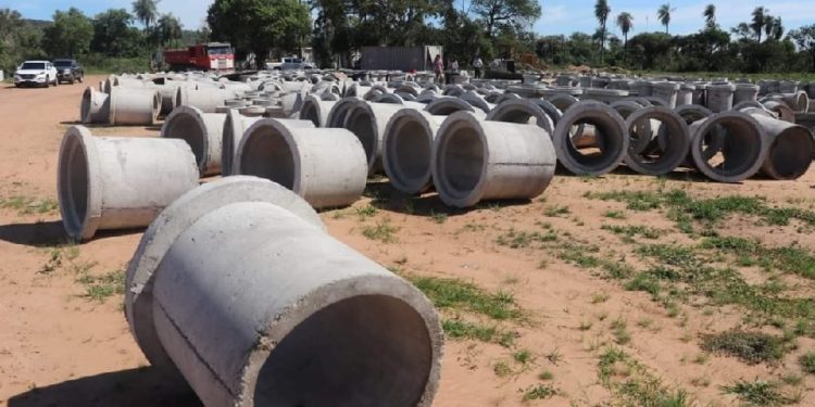 Avanzan obras de alcantarillado en Yhú y Pirayú