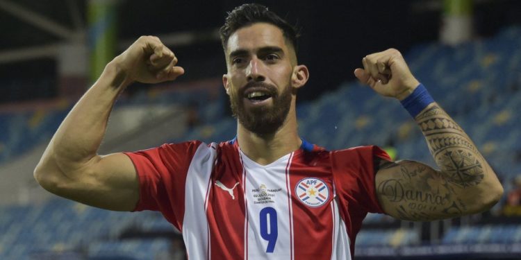 Gabriel Ávalos será el reemplazante de Derlis González en la Albirroja